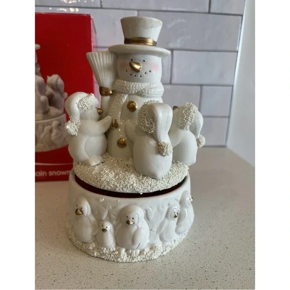 Music Box Snow Skaters Spin Plays Music Ivory Bisque 8.25” Vintage JC Penney - Picture 2 of 6